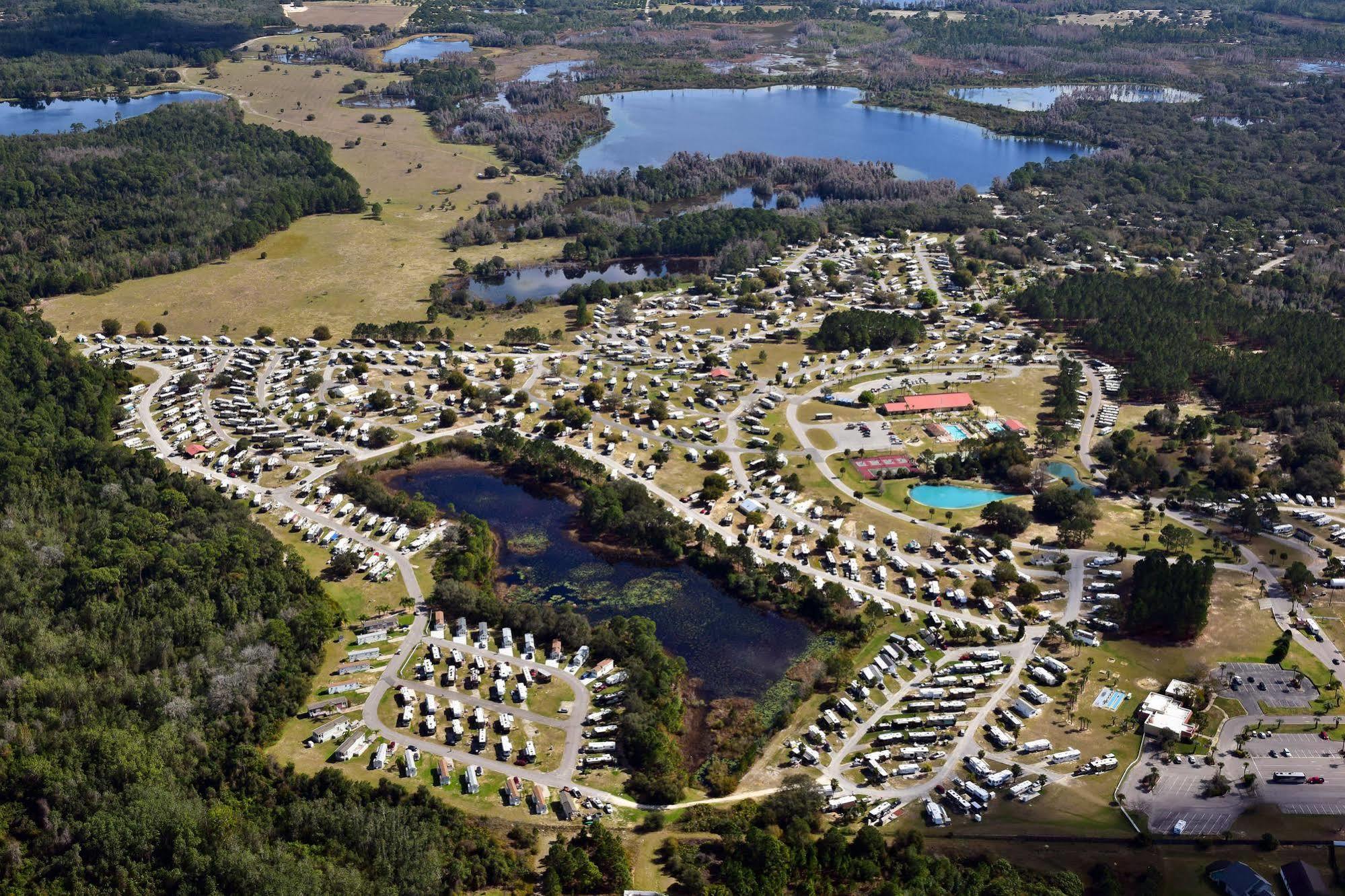 Clerbrook Golf & Rv Resort Caravan Park Clermont Exterior foto